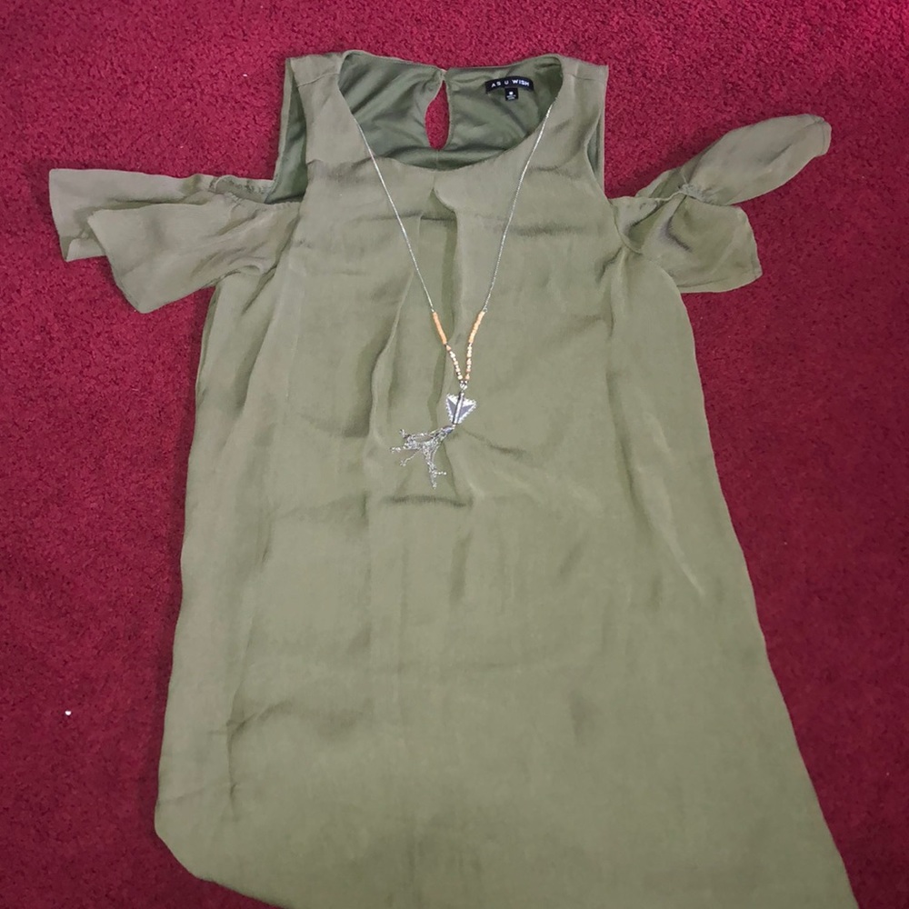 Open Shoulder Dress W/ Necklace